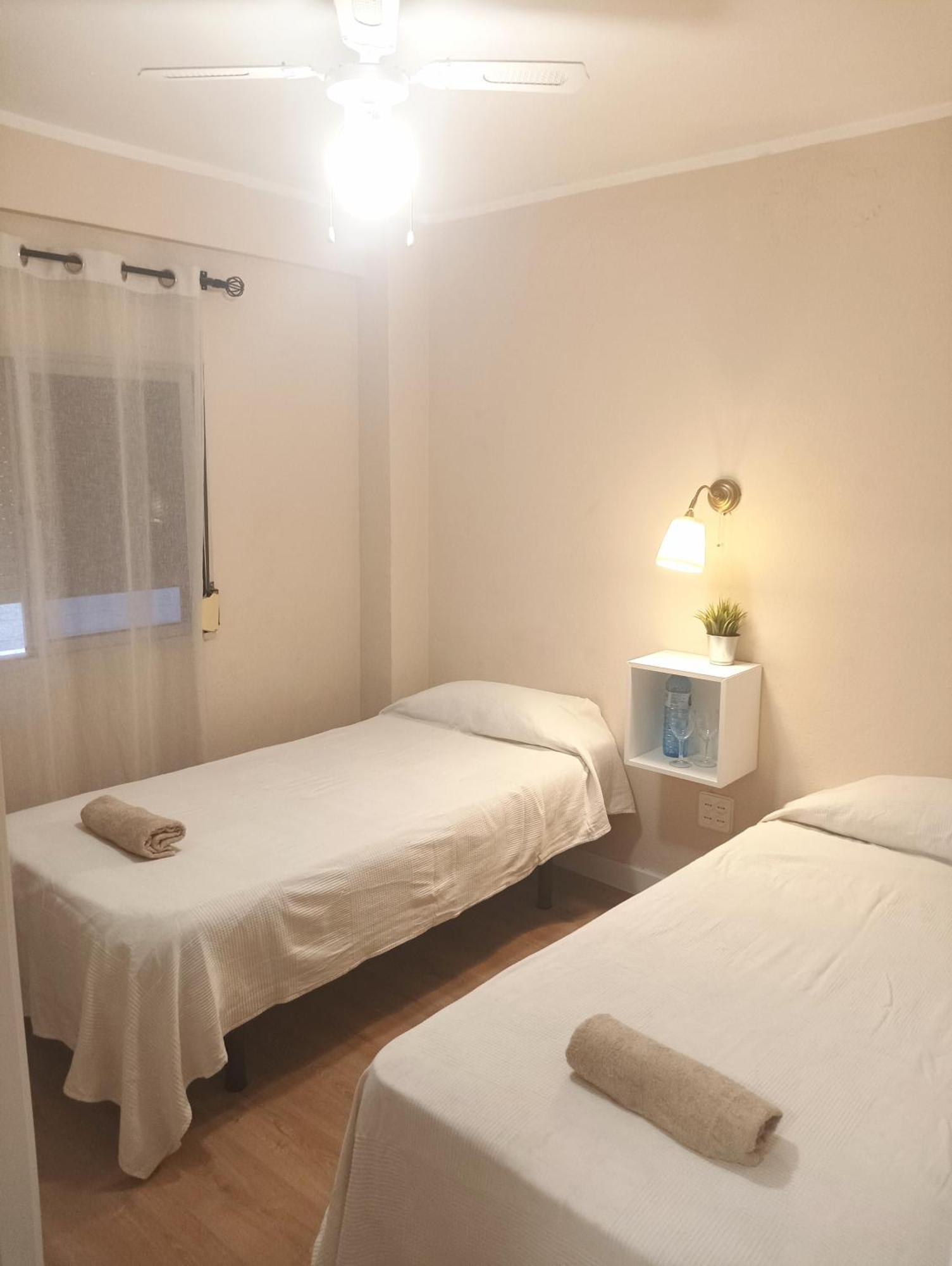 Habitaciones En Apartamento Compartido Delicias Room Cerca Del Mar, Aeropuerto, Ave Y Metro Málaga Cameră foto