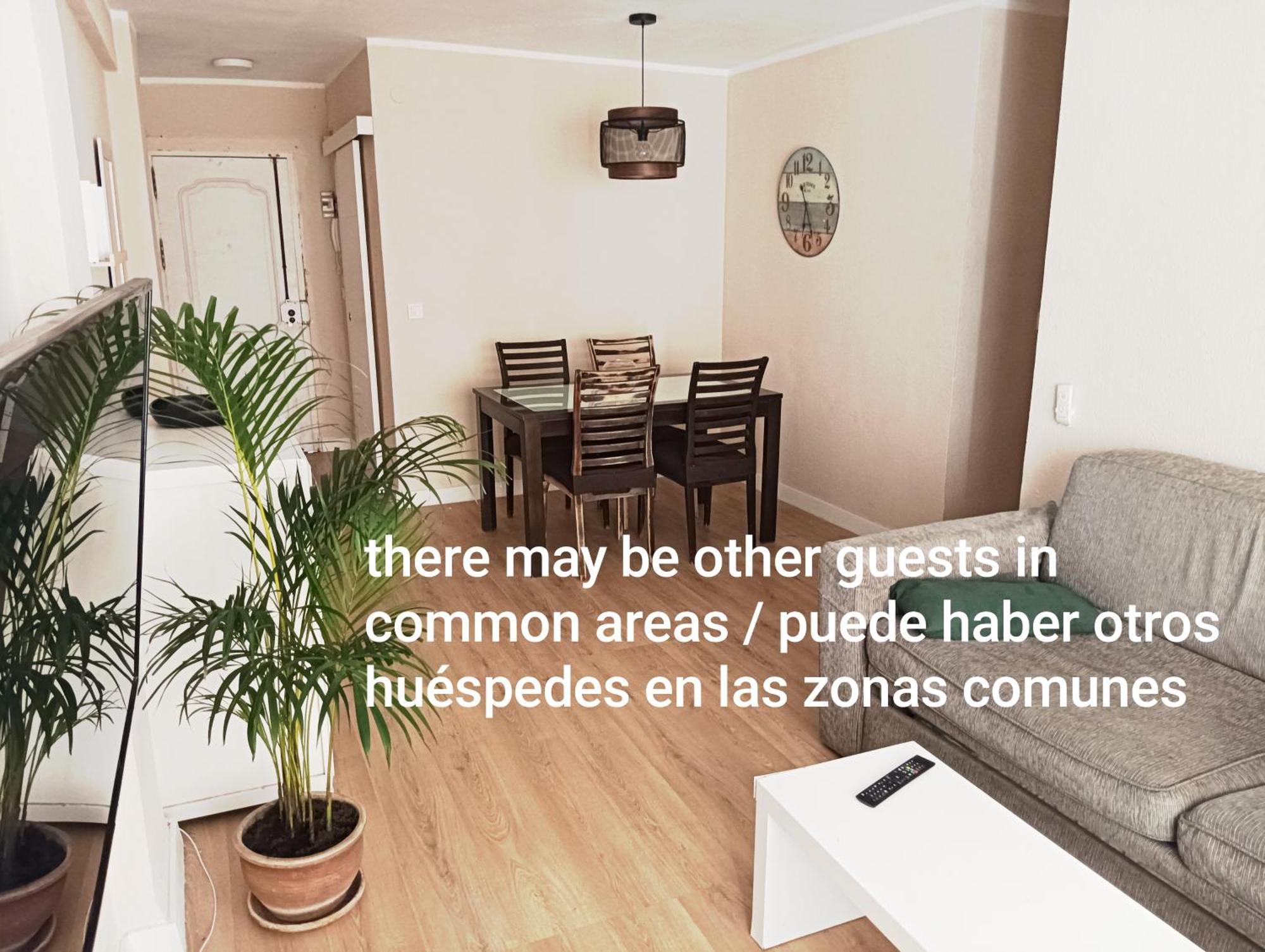 Habitaciones En Apartamento Compartido Delicias Room Cerca Del Mar, Aeropuerto, Ave Y Metro Málaga Exterior foto