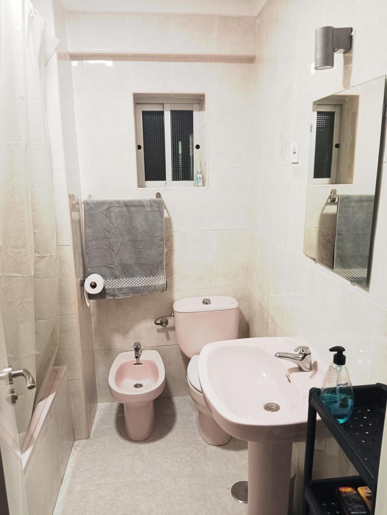 Habitaciones En Apartamento Compartido Delicias Room Cerca Del Mar, Aeropuerto, Ave Y Metro Málaga Exterior foto