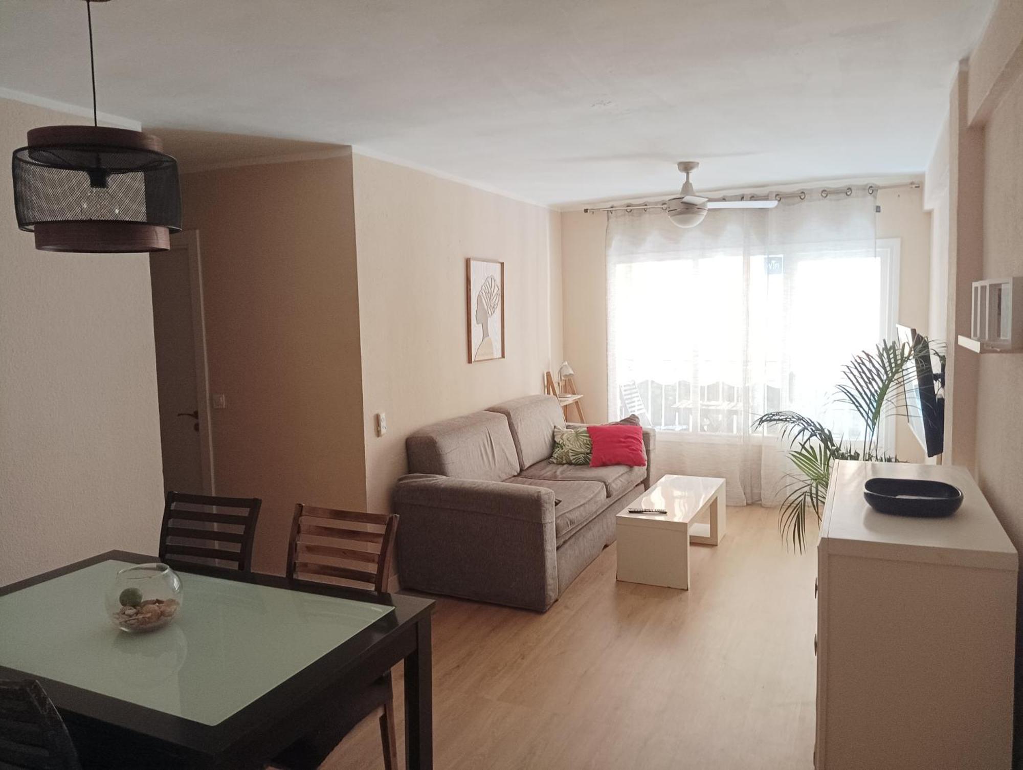 Habitaciones En Apartamento Compartido Delicias Room Cerca Del Mar, Aeropuerto, Ave Y Metro Málaga Exterior foto